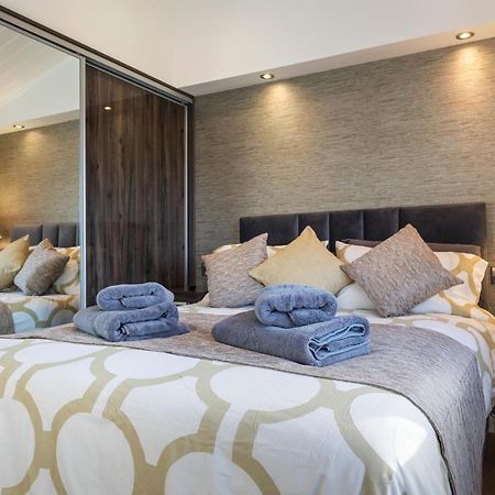 Hiraeth - Luxury Lodge With Hot Tub, Close To Beach Penally Екстериор снимка